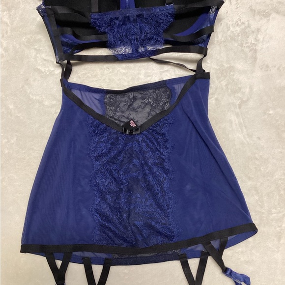 Victoria's Secret Midnight Blue Lace Bra Set - Picture 5 of 10